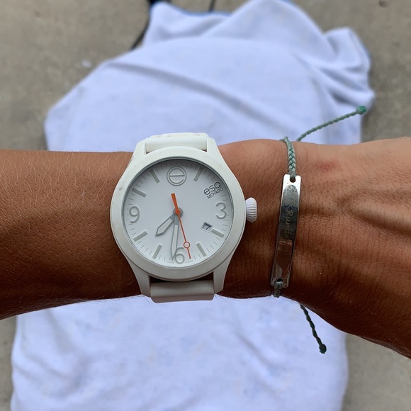 white ESQ movado watch - Picture 5 of 6